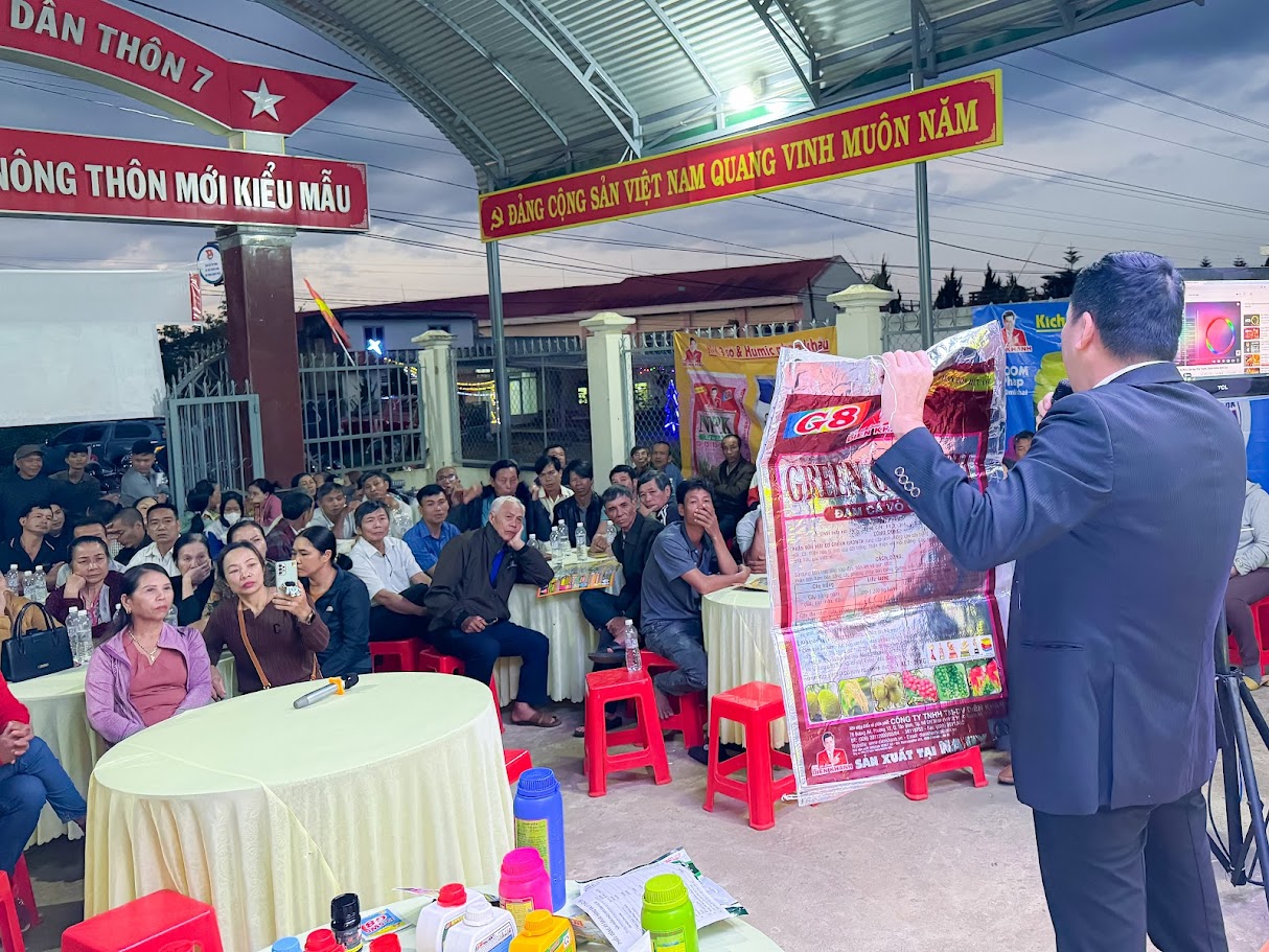 BÀ CON HUYỆN DI LINH TRÚNG LỚN SẦU RIÊNG