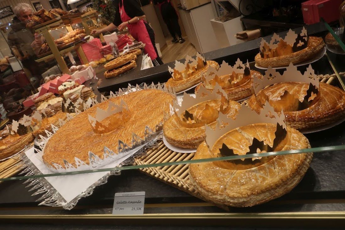 Les meilleures galettes des rois pour célébrer l'Epiphanie 2024 - Actualité  - Gault&Millau