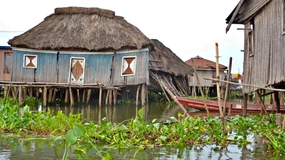 Ganvie, a aldeia dentro de um lago