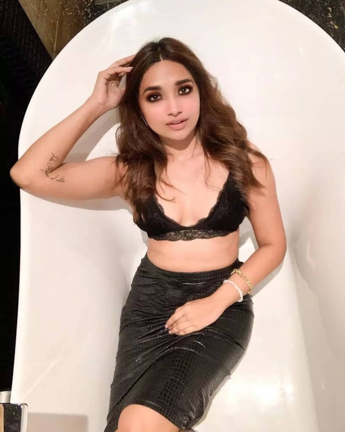 Jiya Shankar’s Age and Birthday