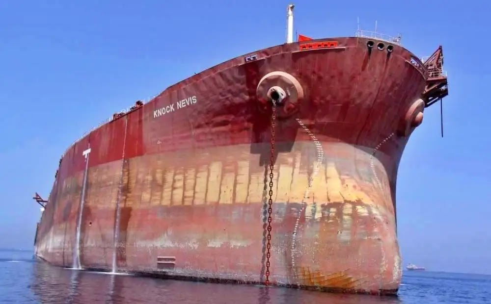 Da grandeza à ruína: A épica história do Seawise Giant, o maior navio já construído