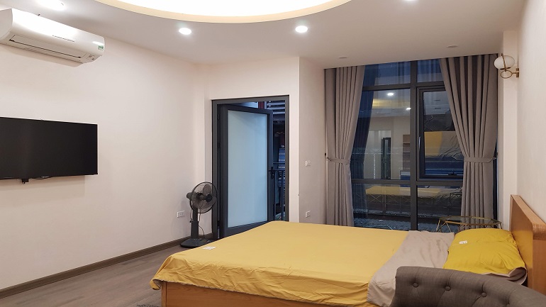 Nice 1 – bedroom apartment in Ngoc Ha street, Ba Dinh district for rent