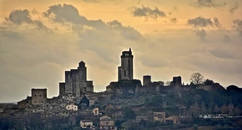 Guardiãs do Céu: As majestosas torres medievais de San Gimignano