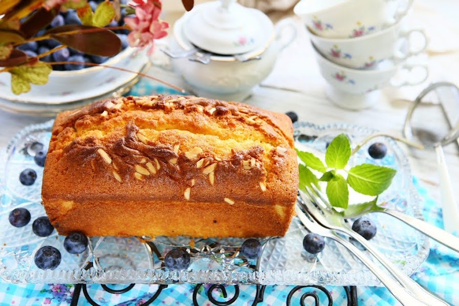 Almond Spelt Butter Cake