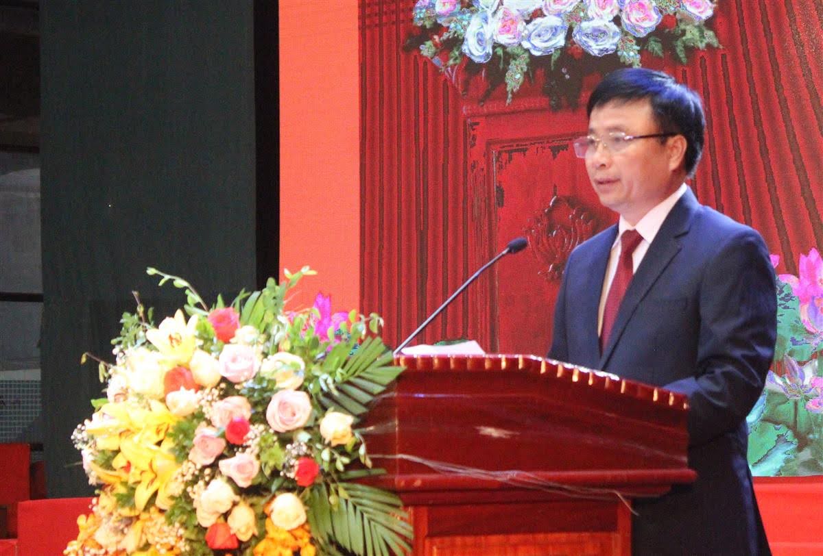 Đồng chí Bùi Đình Long, Phó Chủ tịch UBND tỉnh phát biểu khai mạc buổi lễ