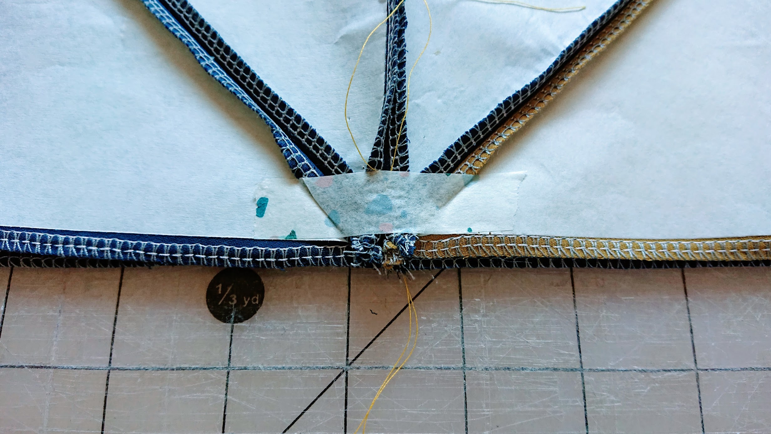 Assembling Triangles for 6-Square Origami Top | FAFAFOOM STUDIO