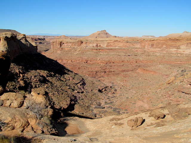 View into Larry Canyon