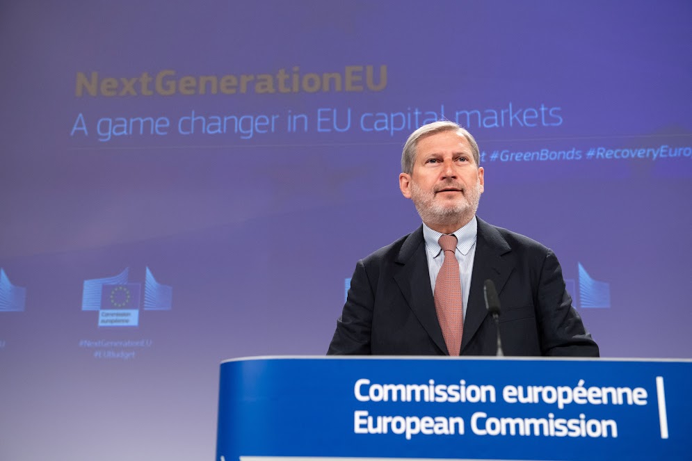 Johannes Hahn - European Union, 2021 - Source: EC - Audiovisual Service - Photographer:  Lukasz Kobus