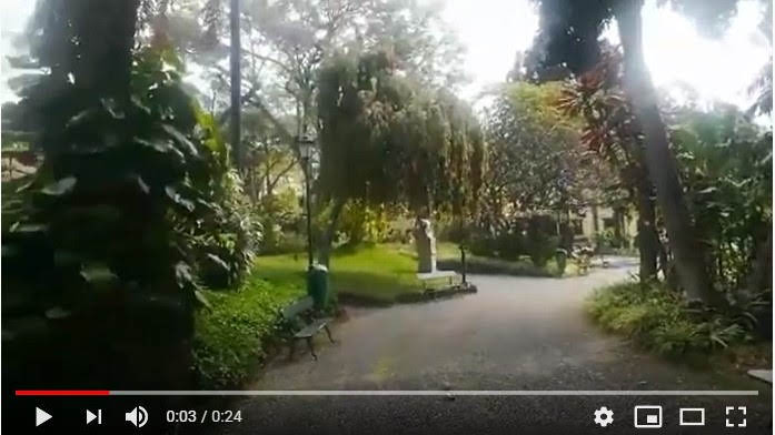 Een prak herrie in een leeg park