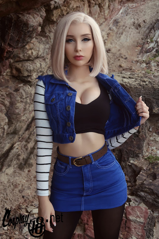 Android 18 cosplay dễ thương và Android 18 sexy , bạn chọn bên nào ?