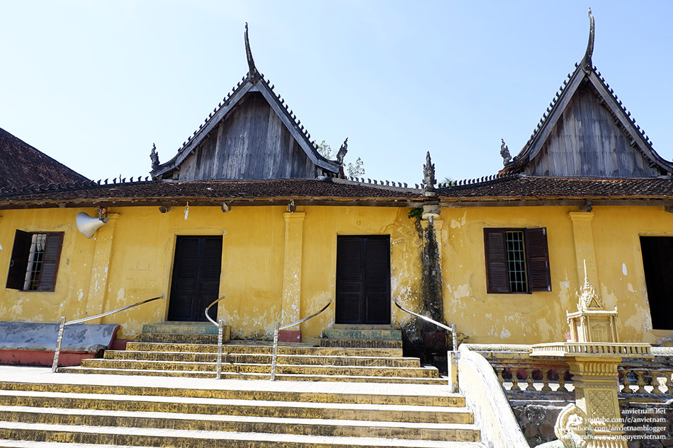 Chùa Xvay Ton (chùa Xà Tón) ở Tri Tôn, ngôi chùa Khmer xưa nhất An Giang