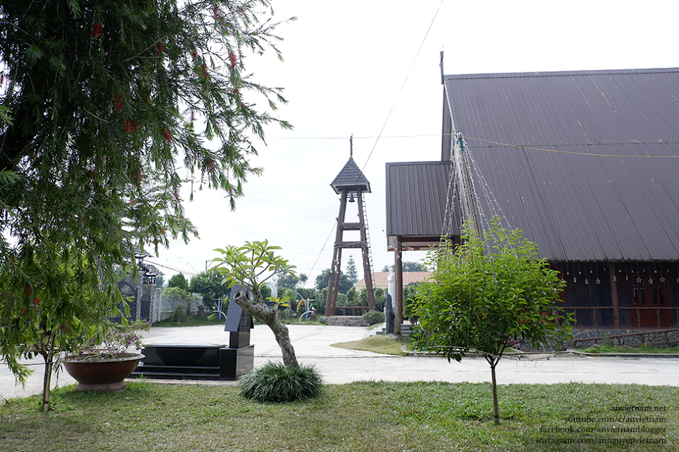 Thiết kế thú vị của giáo xứ R’Lơm ở Lâm Đồng