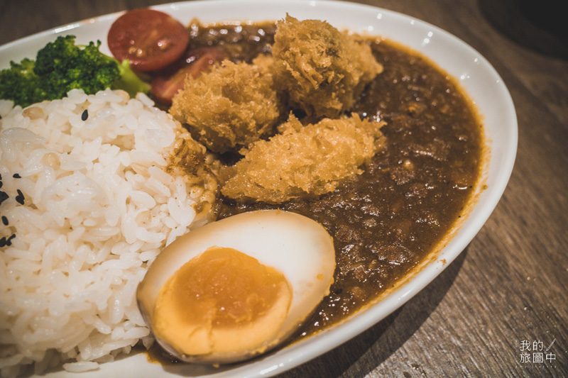 《台北大安》勝利洋食 東區轉角的那間日式洋食小店、難忘的濃郁雞腿肉醬咖哩 @我的旅圖中 during my journey