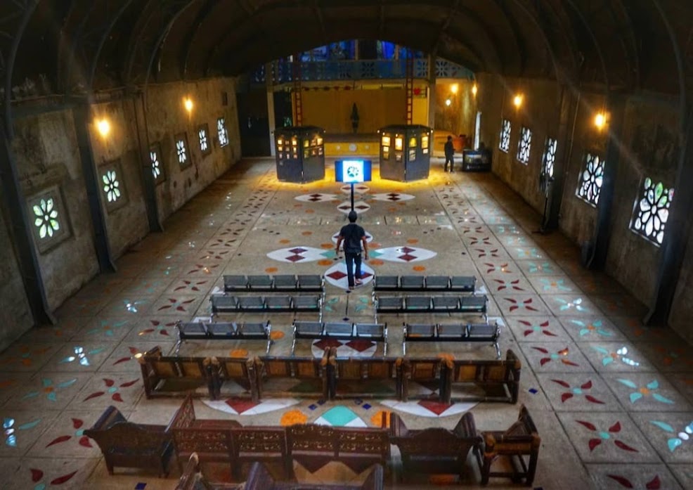 Gereja Ayam, o templo da galinha na Indonésia