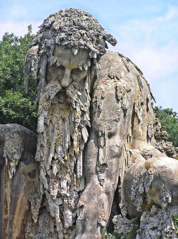 Colosso de Apeninos, a estátua da Toscana