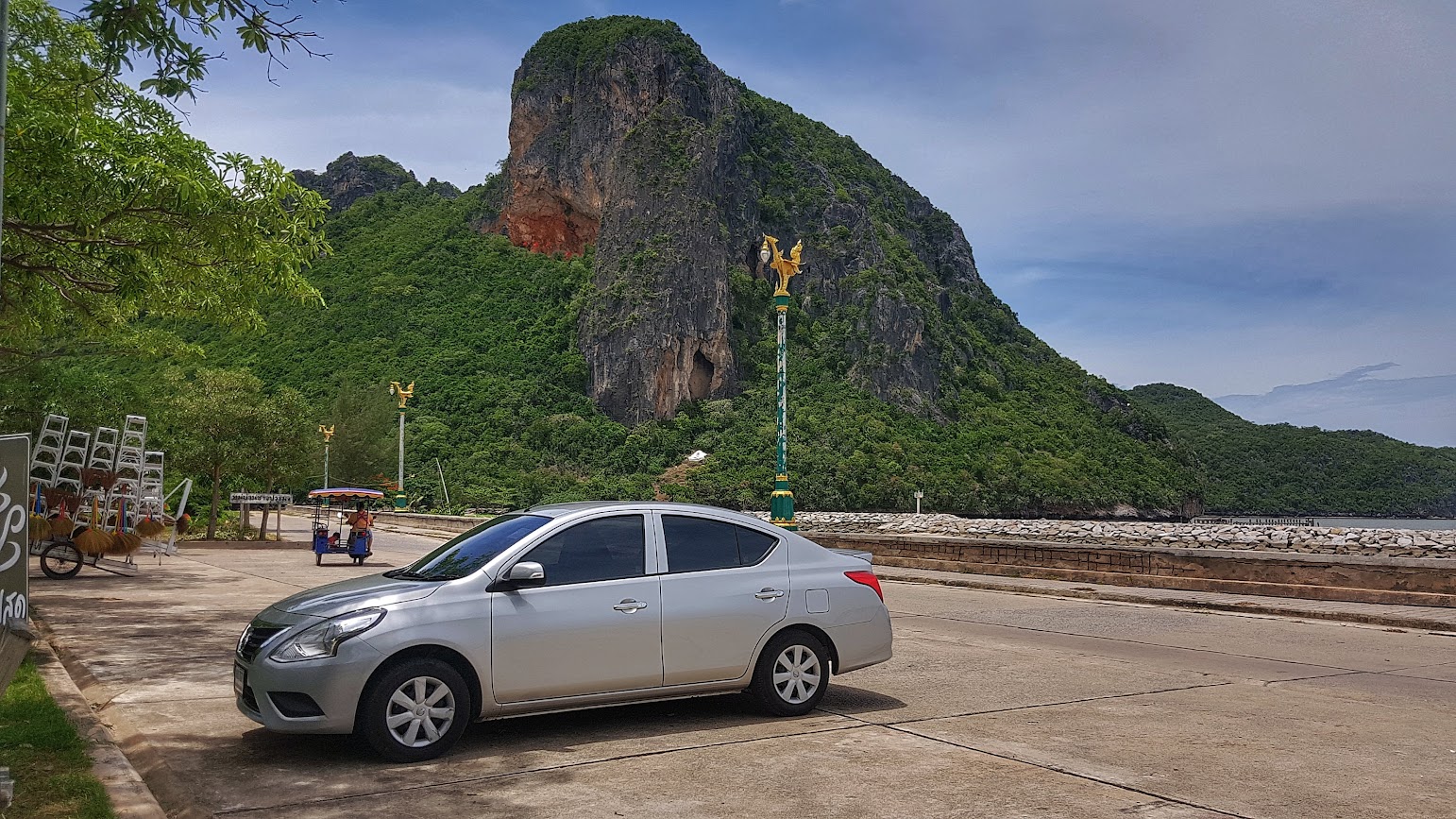 Thailand
Ban Khlong Wan village
By the beach
Road trip
Nissan Almera