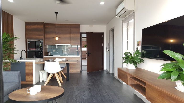 High – end one bedroom apartment with balcony in To Ngoc Van street, Tay Ho district for rent