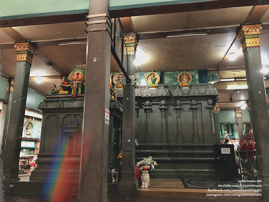 Thú vị đền thờ nữ thần Mariamman giữa lòng Sài Gòn
