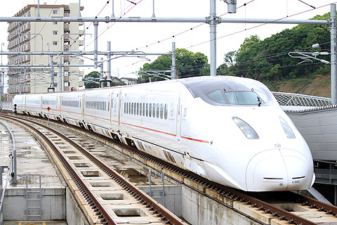 九州新幹線　800系「つばめ」