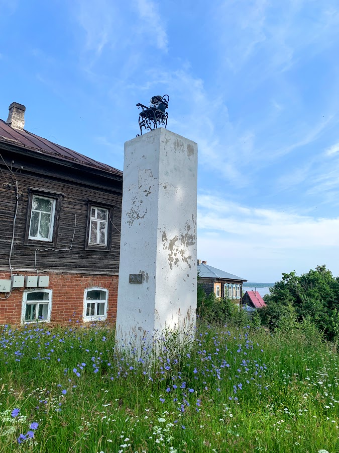 Несколько мест в пределах 100 км от Чебоксар.