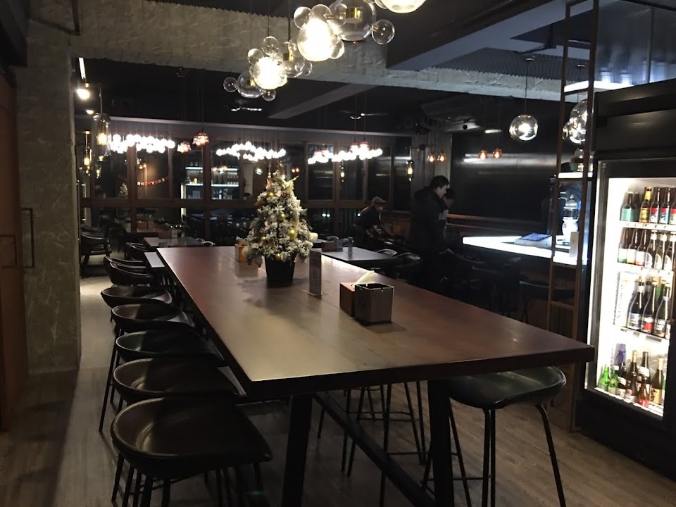 廢材串燒酒場Skewers & Beer關新店