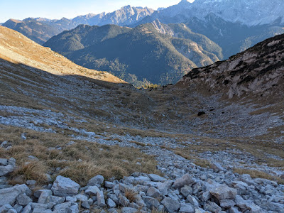 Descending, this looks like a nice trail