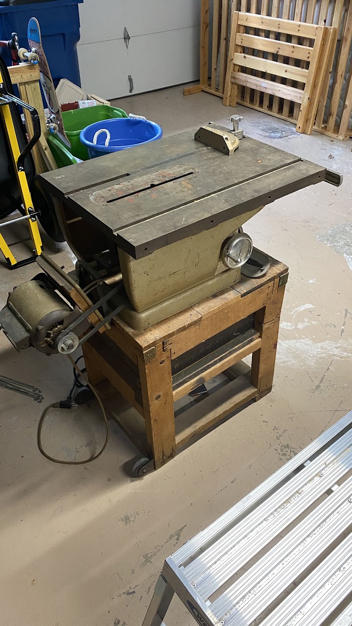 How to Clean and Wax a Tablesaw