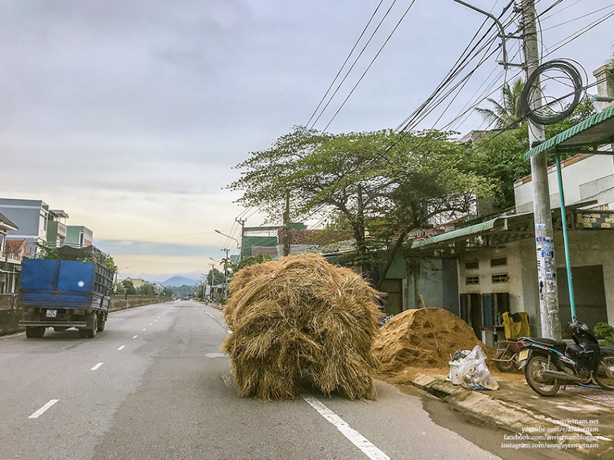 Dạo bờ kè biển Tam Quan