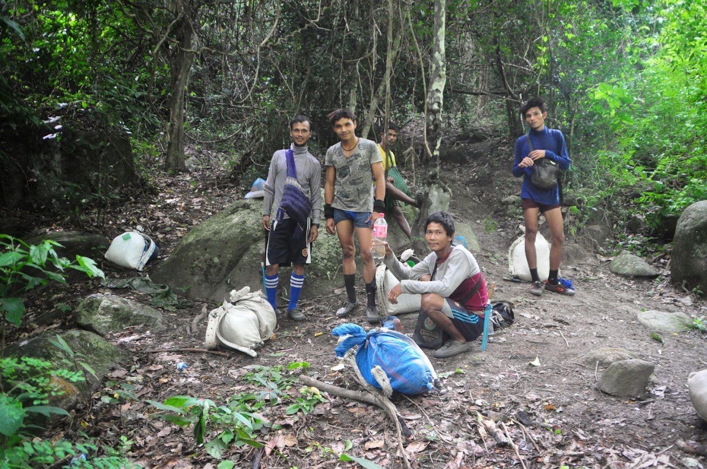 Huai Yang Waterfall National Park
Thailand
Burmese boys