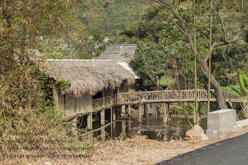 Mai Châu hiền hòa theo vòng bánh xe quay đều