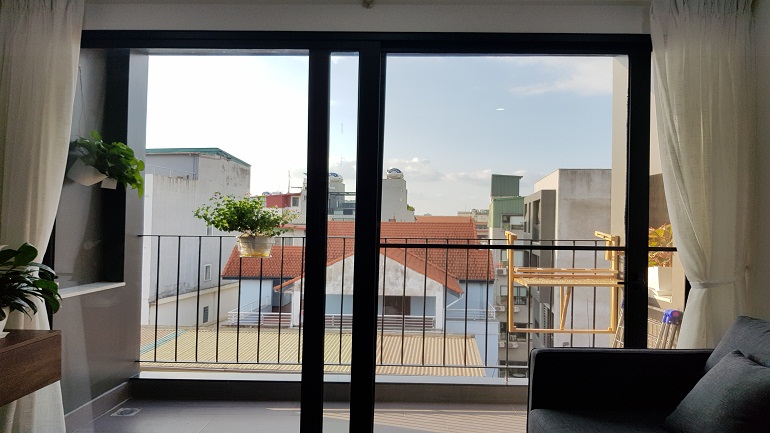 High – end one bedroom apartment with balcony in To Ngoc Van street, Tay Ho district for rent