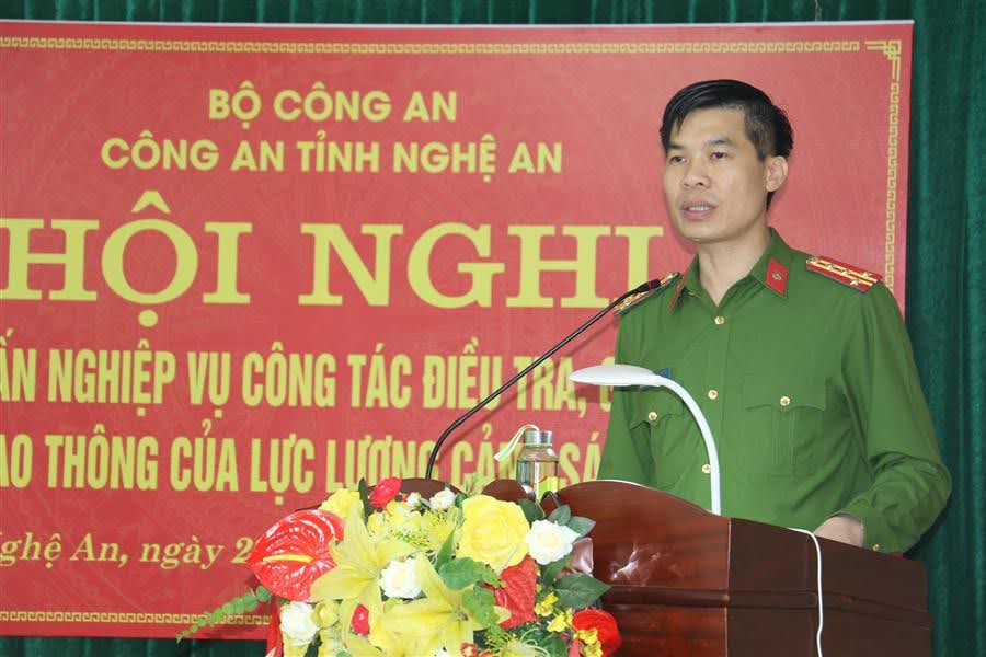 Đại tá Cao Minh Huyền, PGĐ Công an tỉnh phát biểu chỉ đạo hội nghị