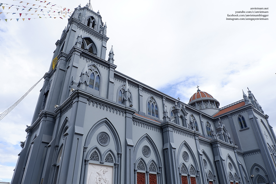 Độc đáo và huyền ảo kiến trúc của giáo xứ Nhân Cơ ở Đắk Nông