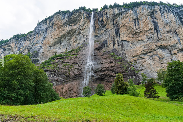 Viaje a Suiza, un pequeño bocado en 14 días - Blogs de Suiza - INTERLAKEN: GIESSBACHFÄLLE E ISELTWALD; LAUTERBRUNNEN: EL VALLE DE LAS CASCADAS (8)