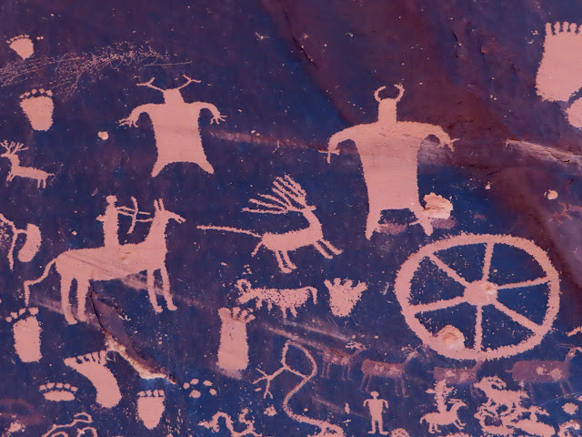 Newspaper Rock petroglyphs