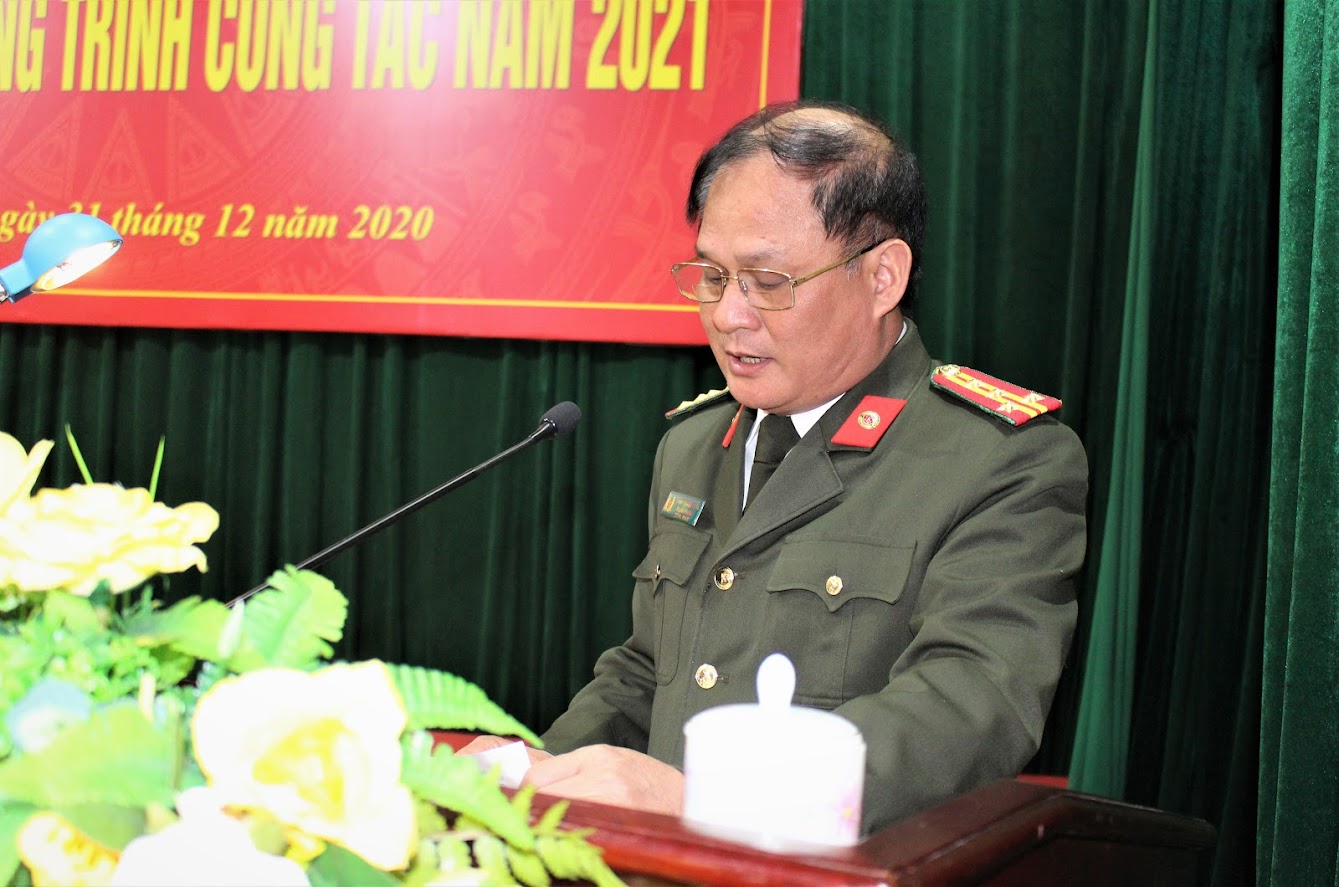 Đại tá Trần Thăng Long, Trưởng phòng Hậu cần phát biểu tại Hội nghị