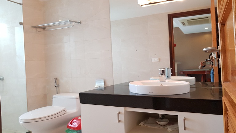 Lake – view one bedroom apartment with big balcony in Nhat Chieu street, Tay Ho district for rent