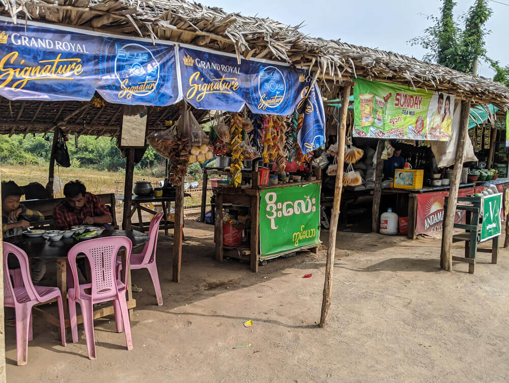 roadside restaurant on the way to dee doke waterfall.jpg