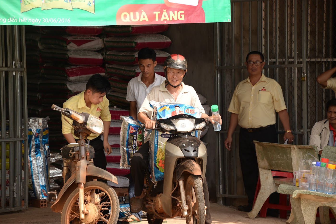 CÔNG TY DIÊN KHÁNH GIỮ BÌNH ỔN GIÁ PHÂN BÓN NPK