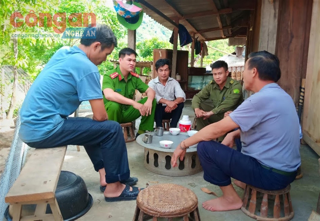 Lực lượng Công an đẩy mạnh công tác tuyên truyền                                              phòng, chống di cư trái phép đến tận địa bàn cơ sở