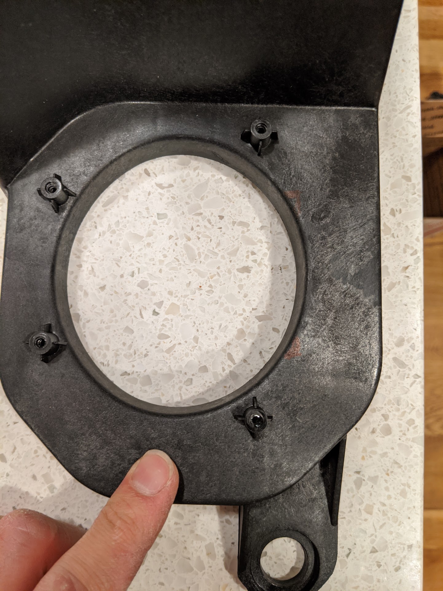 Adjusting plate