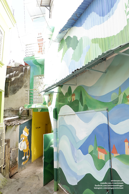 Những bức tranh sắc màu độc đáo ở dốc Nhà Làng, thành phố Đà Lạt
