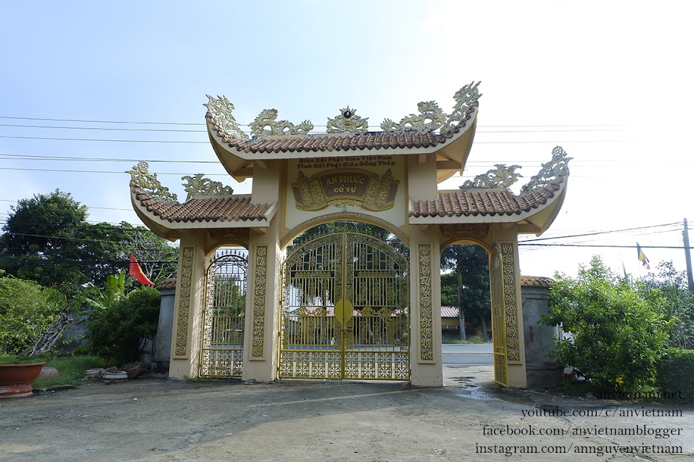 Tạt ngang chùa An Phước (An Phước Cổ Tự) ở huyện Lấp Vò, tỉnh Đồng Tháp
