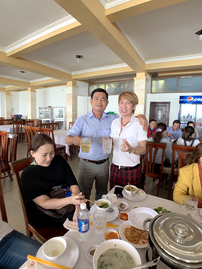 DIÊN KHÁNH TỔ CHỨC DU LỊCH MỪNG SINH NHẬT MICHAEL LANG