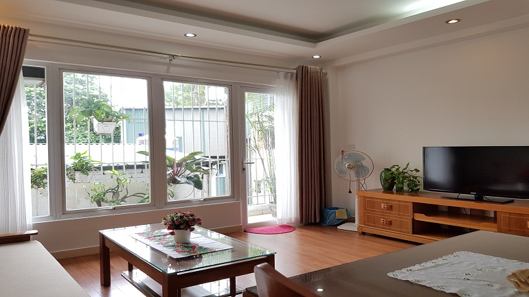 Cheap 1 – bedroom apartment with balcony in Truc Bach area, Ba Dinh district for rent