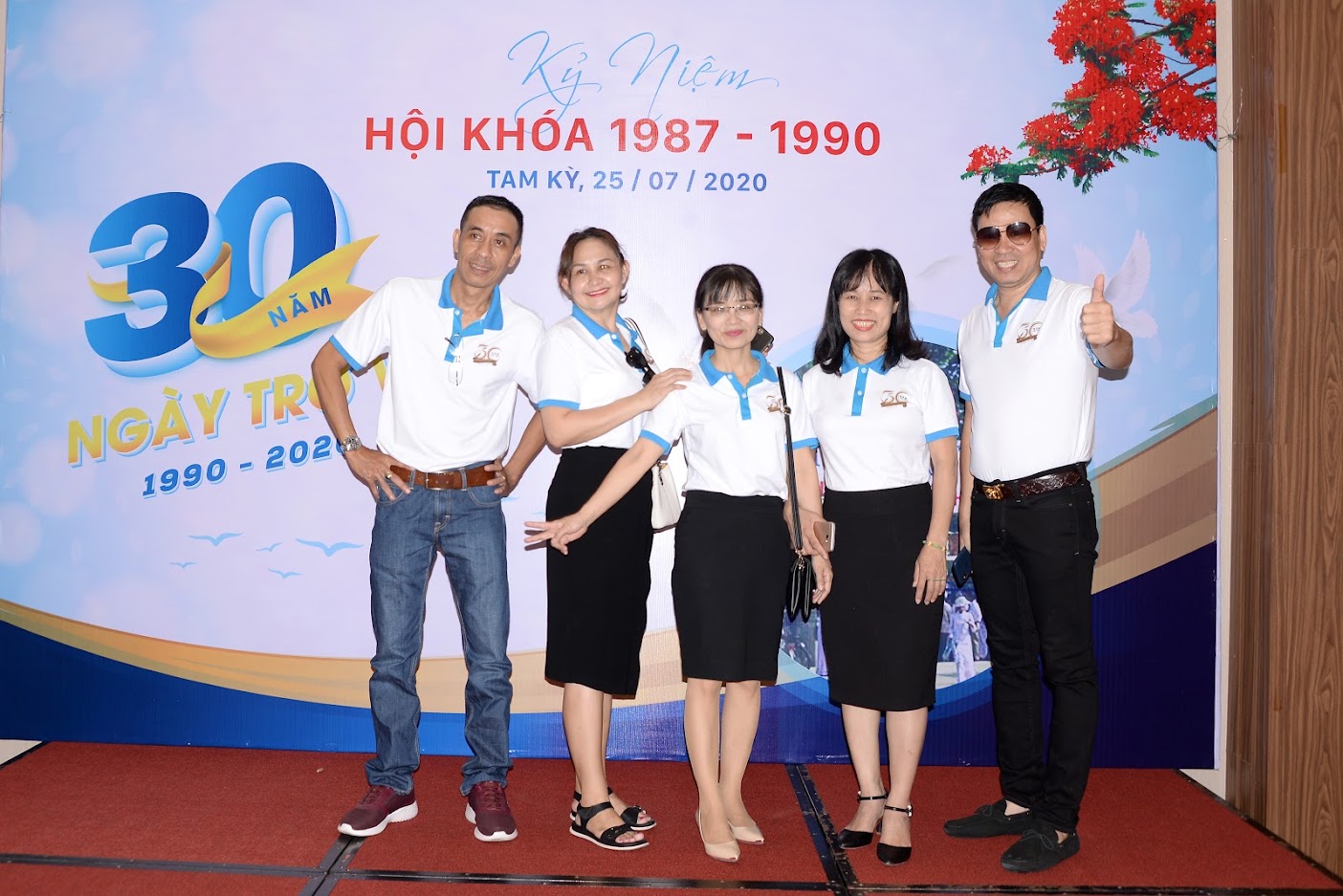 KỸ SƯ LANG TỔ CHỨC CHƯƠNG TRÌNH NGÀY TRỞ VỀ ĐẦY Ý NGHĨA TẠI TRƯỜNG THPT TRẦN CAO VÂN