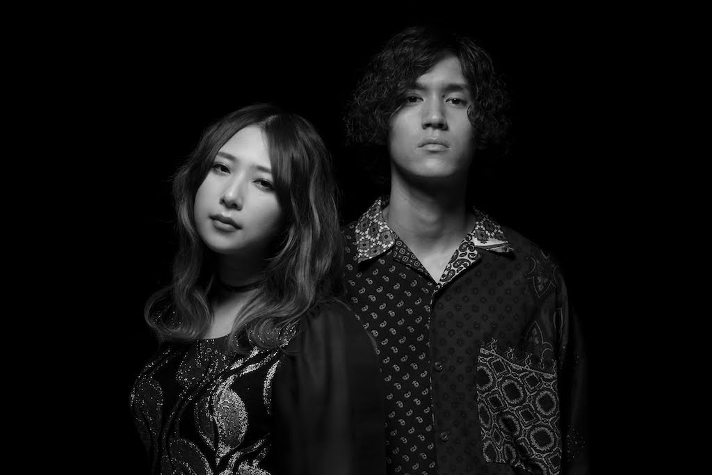 燃えている人生の中を歩いていく！ GLIM SPANKY　インタビュー