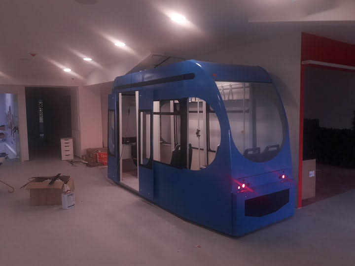 Najkraći ZET-ov tramvaj ACtC-3f-jsh1TcgqgCouHM2O1m6B3FTU38TwBv9FfntqS8UuvestHNYRXvRAv17Y2srbzei1-jqItxI2Lsesd8bZfv2LRGXjWc3mLFUJr-ZeDE6j2UXzmNiUpYLhe5kiVt_fBBG4PG2jq_hnZjlbkHgnE38WEw=w720-h540-no?authuser=0