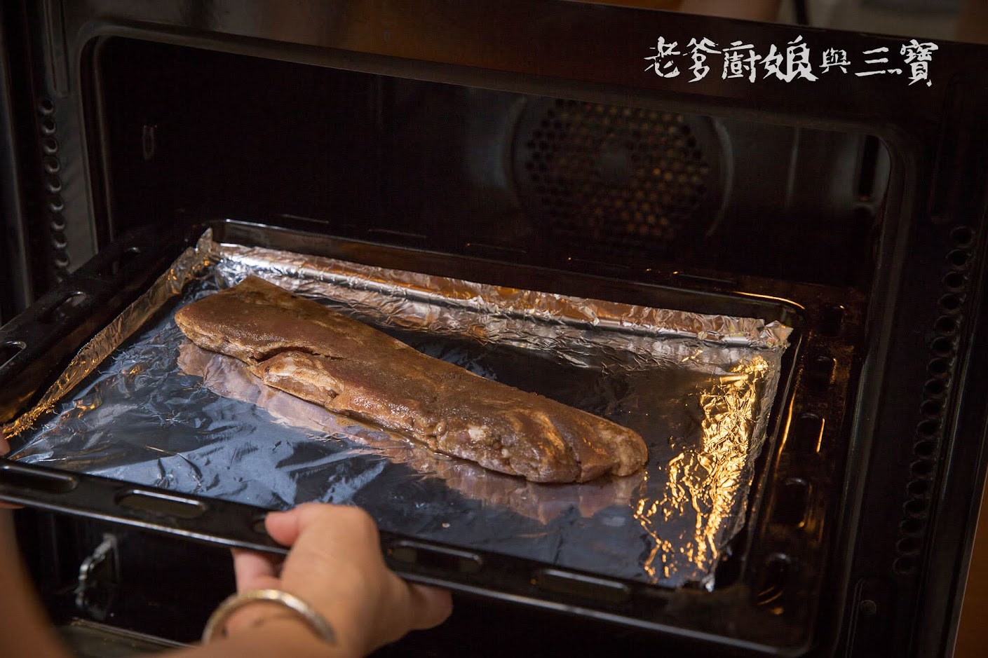 來自南台灣屏東27號香腸，烤肉必備食材、年節送禮、屏東伴手禮推薦更少不了～古早味香腸&鹹豬肉