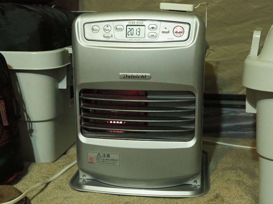 キャンプで石油ファンヒーターってどうなの ということで 早速キャンプへ連れて行きました ポータブル電源での実験も 100均好き主婦 キャンプへ行く